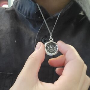 Pyrrha small pendent withc~16" chain necklace